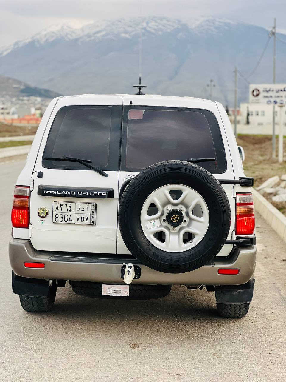 مونيكا 2002 فول عادي علوج گيرو مكينه و اكسل به شه رت له سه ر ساغه عام كراوه هه مووگياني به شه رت ژم ***********
