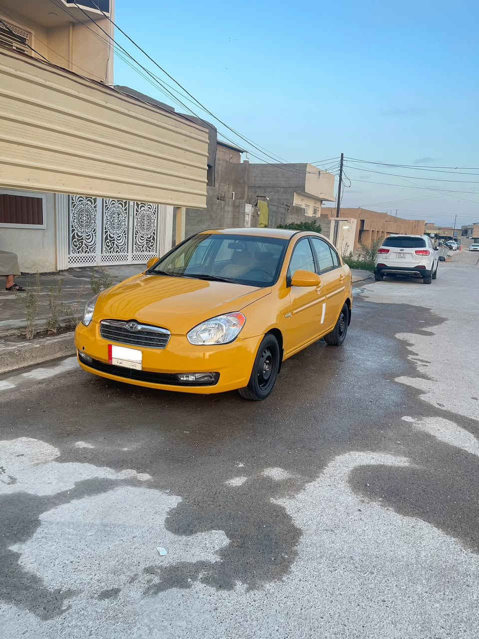 اكسنت ٢٠٠٩ وارد أمريكي حادث جاملغ خلفي وسحب بالحوض وجاملغ امامي بيه طخه وبدلته وموجود عندي ابو اليبل الاصلي تكدر اصلحه السياره جاهزه محرك كير تبريد خير من الله هيئة وغرامات مصفره السعر ٧٤ ورقه وبيه مجال بسيط العنوان اليوسفيه ***********
