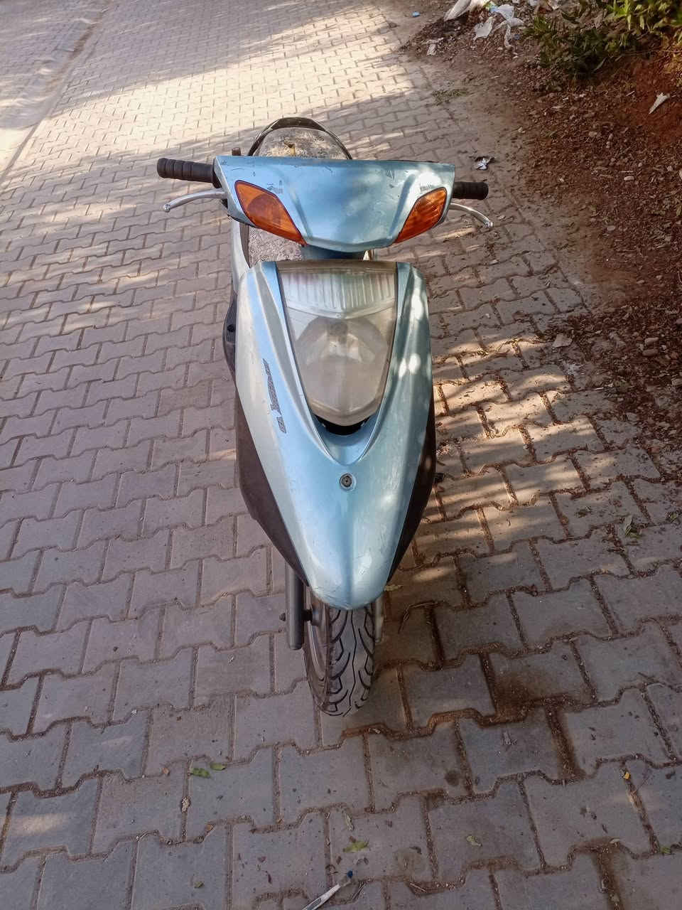 السلام عليكم للبيع دراجه بريز 140 الدراجه بيه خيط تبخير شغاله كهربائيات شغاله مكاني  بغداد ساحه عدن السعر 250 وبيه مجال بسيط هذه رقمي *********** فقط اتصال
