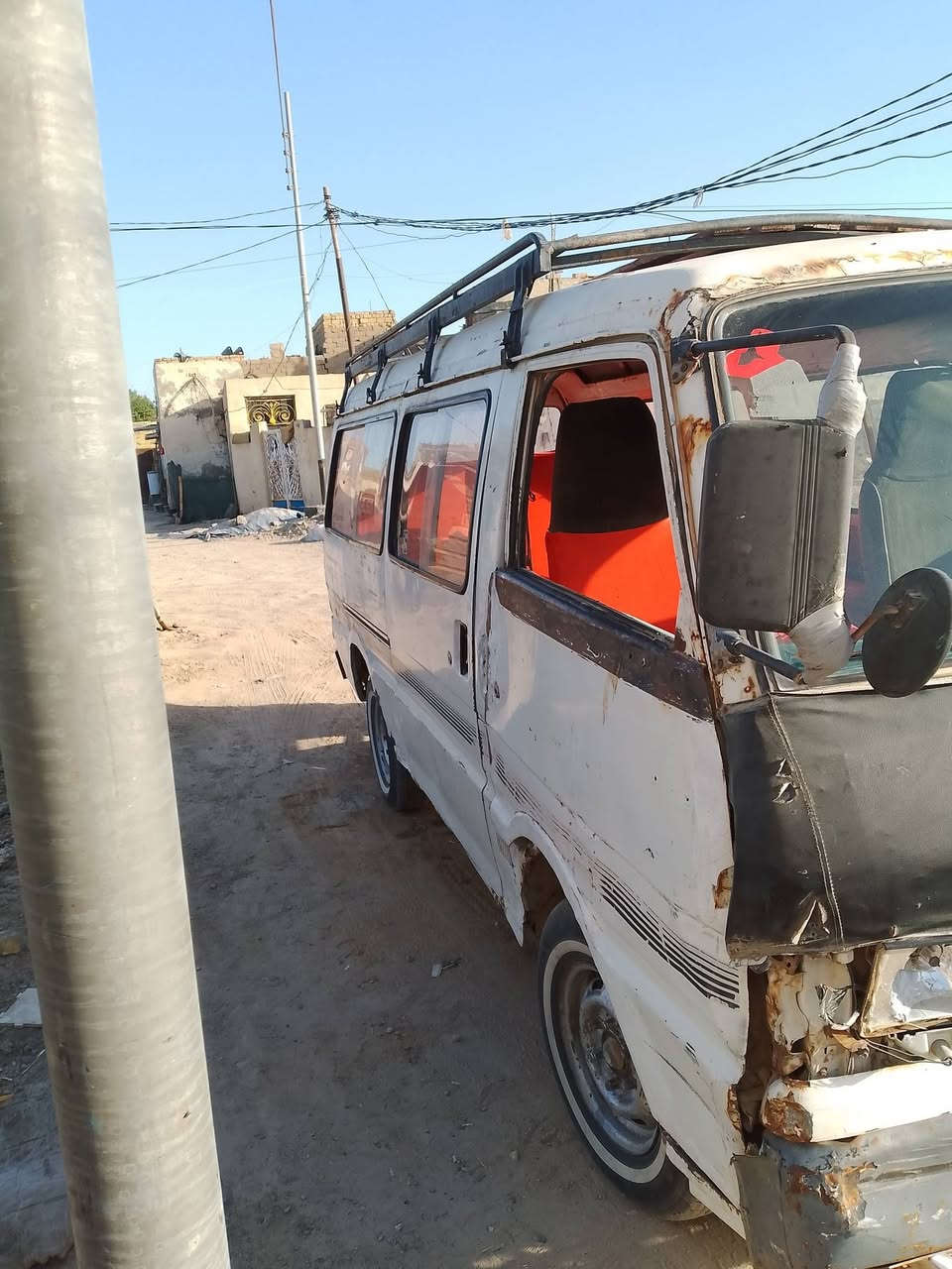 سياره للبيع مازده 14راكب محرك وكسن شرط بس الكير بيه4 سعر 
مكان سياره ناصرية السكان صناعي ***********
