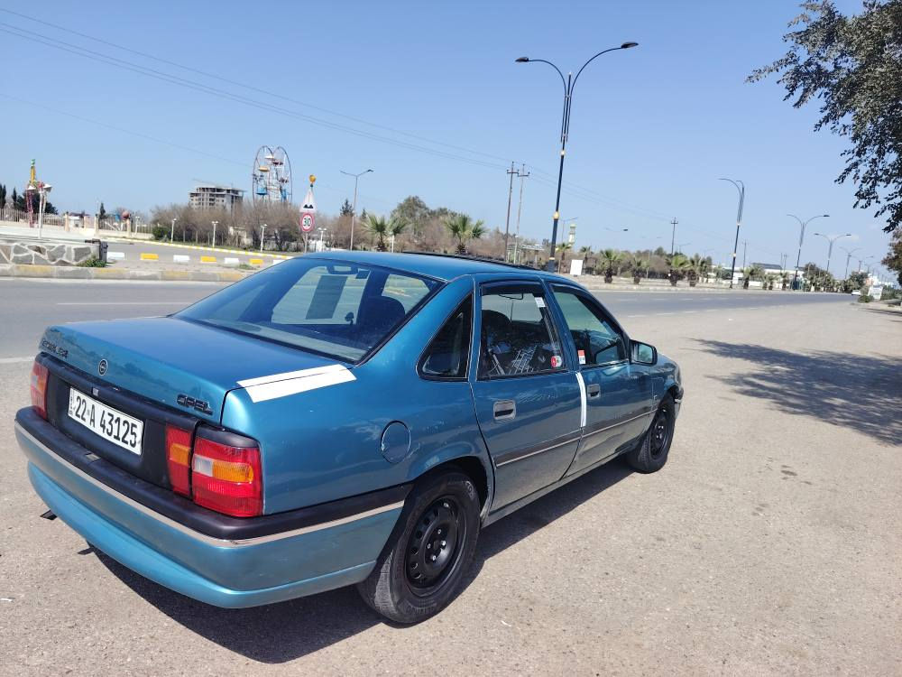 سياره اوبل فكترا موديل 92حجم18سياره نظيفه جدا كولشي مابي شرط بدون ضربه سنويه جديد لل 2029بي دفتر بنزين كهربائية كلها شغال تخم صدر جديد سعر 40 وبي مجال بسيط عنوان كركوك رقم هاتف *********** كركوك, العراق
