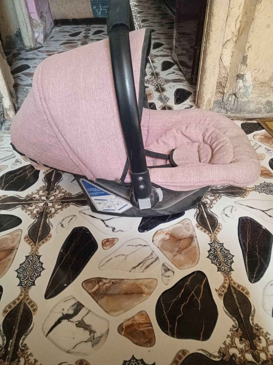 مكلفة بالنشر غراض للبيع الستفسار على خاص ***********
