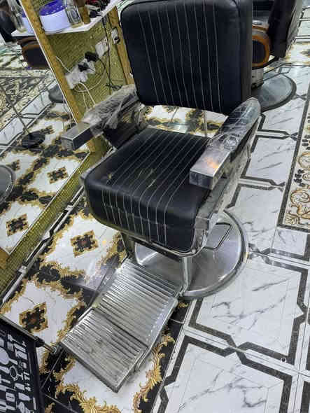 كراسي للبيع جك شغال مابيهن شي كلمن وسعره مكاني حي الحسين القديم قرب حلويات الحمداني للاستفسار ***********
