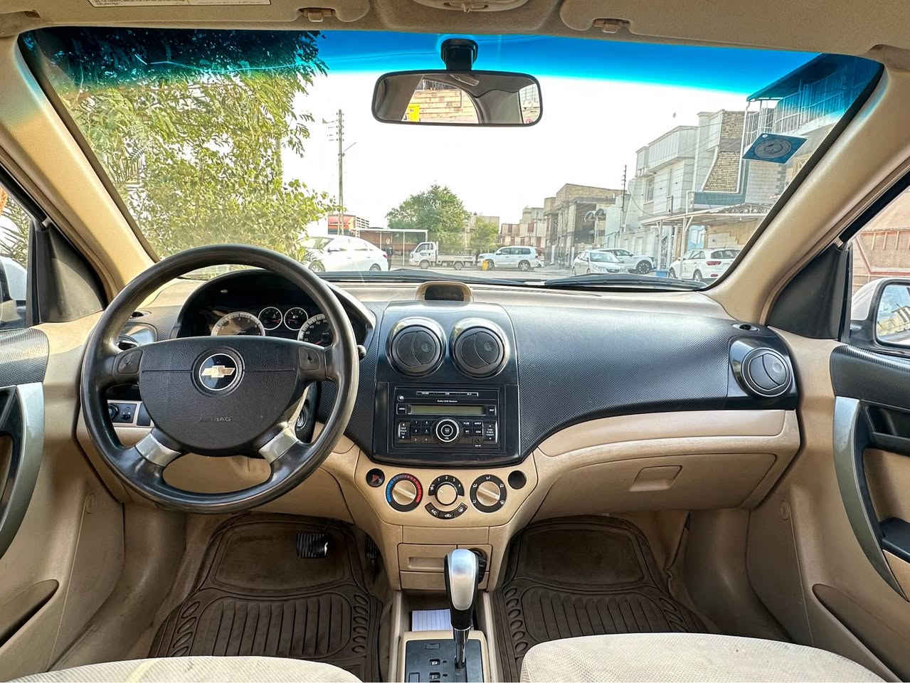 افيو للبيع 
موديل 2010 رقم نجف
بيها اربع قطع 
سياره جاهزه مكينه كير تبريد حدادية
سنويه لغايه 2028 
مكانها نجف 
السعر 73 مع المجال
غير متواجد ع الفيس
رقم التليفون 
*********** Singapore
