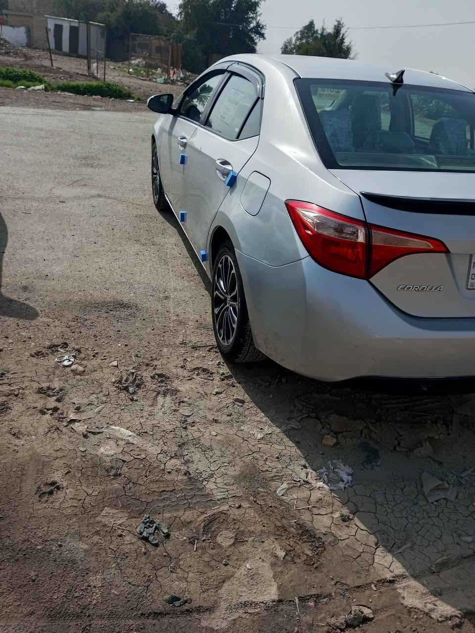 كورلا للبيع موديل ٢٠١٨ حادث مريكا بنيد وجاملغين وبلعراق طخه باب خلفي السائق وصلح نفسه سياره حلوه ماشيه ١٤٦ الف وبلعافيه عل يأخذه جاهزه من كلشي معروظه ١٣٠ مكانه بغداد جسر ديالى الجديد


**إذا كنت صاحب هذا الإعلان وتريد حذفه لأي سبب، رجاءا أرسل رسالة إلى الدعم الفني**