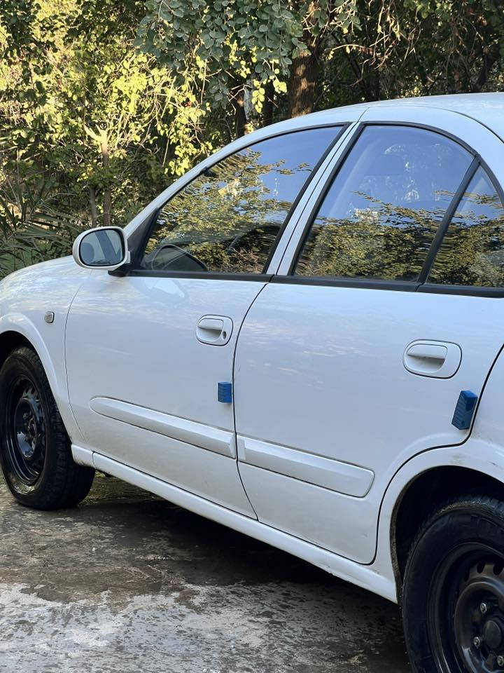 سني ٢٠١٣ نضيفة ماشية ١١٣ الف فقط مكفولة من كلشي كير محرك تبريد صدر باتري جديد تايرات جديدة 
بدون ضربة او صبغ سعر ١١٢ وبيها مجال 
رقم بغداد مكانها بغداد الاعلام 
‭٠٧٨٠ ٥٣٨ ٥٠١٤‬
