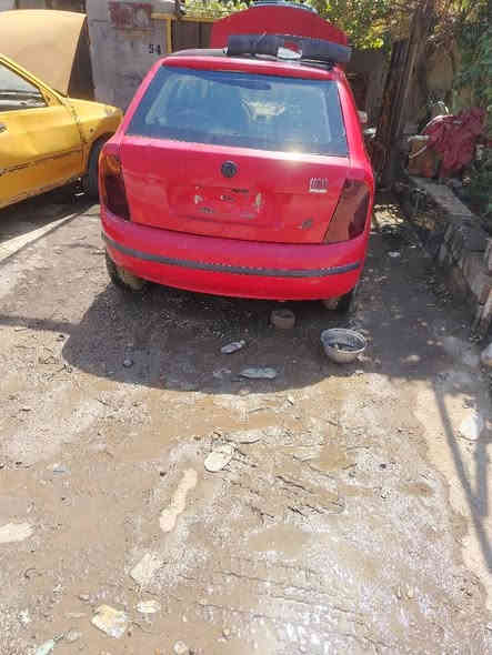 سكودة موديل ٢٠٠٦ محرك امجفت جديد بس بعدني ما شادة بالسيارة تبريد شغال ثلج كير اوتوماتيك بحالة جيدة السعر ٢٥ ورقة العنوان بغداد التاجيات قرب جسر المثنى هاتف *********** هاتف *********** بغداد
