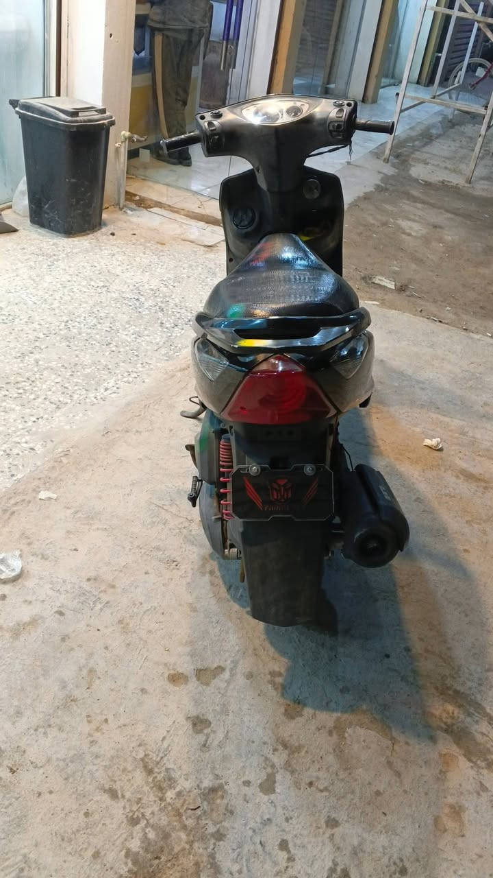 ماكس ثلعب درجه حاويه برغي ما مفتوح بيه. كفاله. سعره 700وبيه مجال مكاني كوفه شارع معمل. -***********صاحب درجه. مكلف ب نشر.
