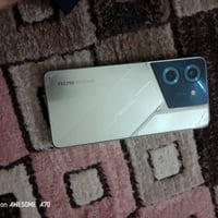 تكنو بوڤا • شاشة • ٢٥٦ جيجا