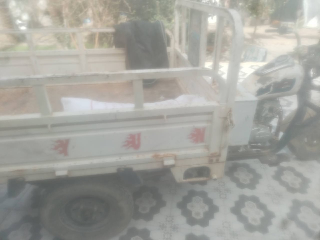 ستوته للبيع دايون موديل ١٨ جاهزه سنويه والأرقام بعدني ما شادهن مكينه جديد برغي مامفتوح بيها ال تايرات الورى جديدات السعر بما يرضي الله المكان ناصريه خلف جامعة ذي قار قرب مدرسه الحبوبي الابتدائيه


**إذا كنت صاحب هذا الإعلان وتريد حذفه لأي سبب، رجاءا أرسل رسالة إلى الدعم الفني**