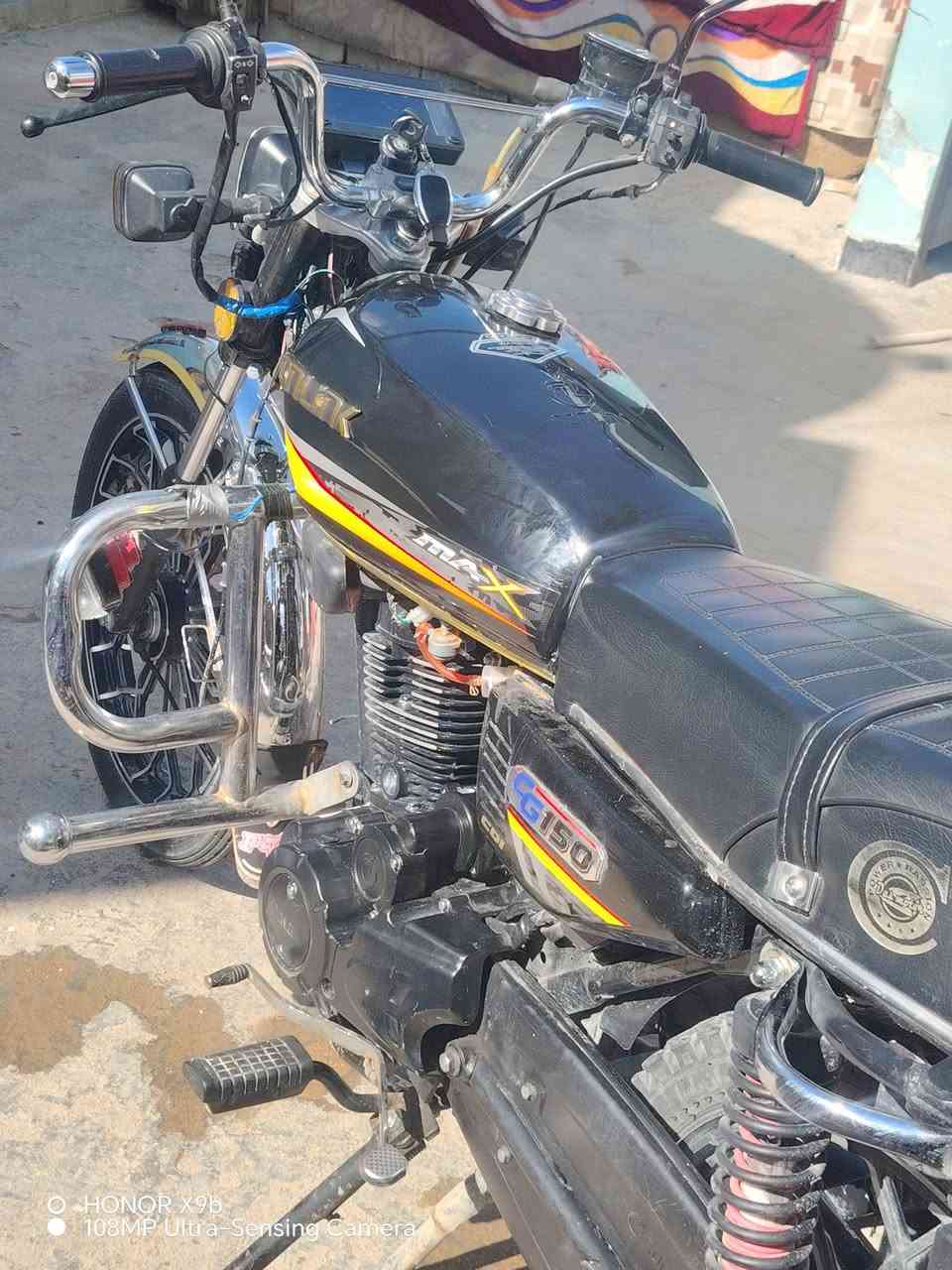 السلام عليكم سونلك 2024
سعره ٦٨٥ وبي مجال بسيط *********** مكاني يم جنسيه
