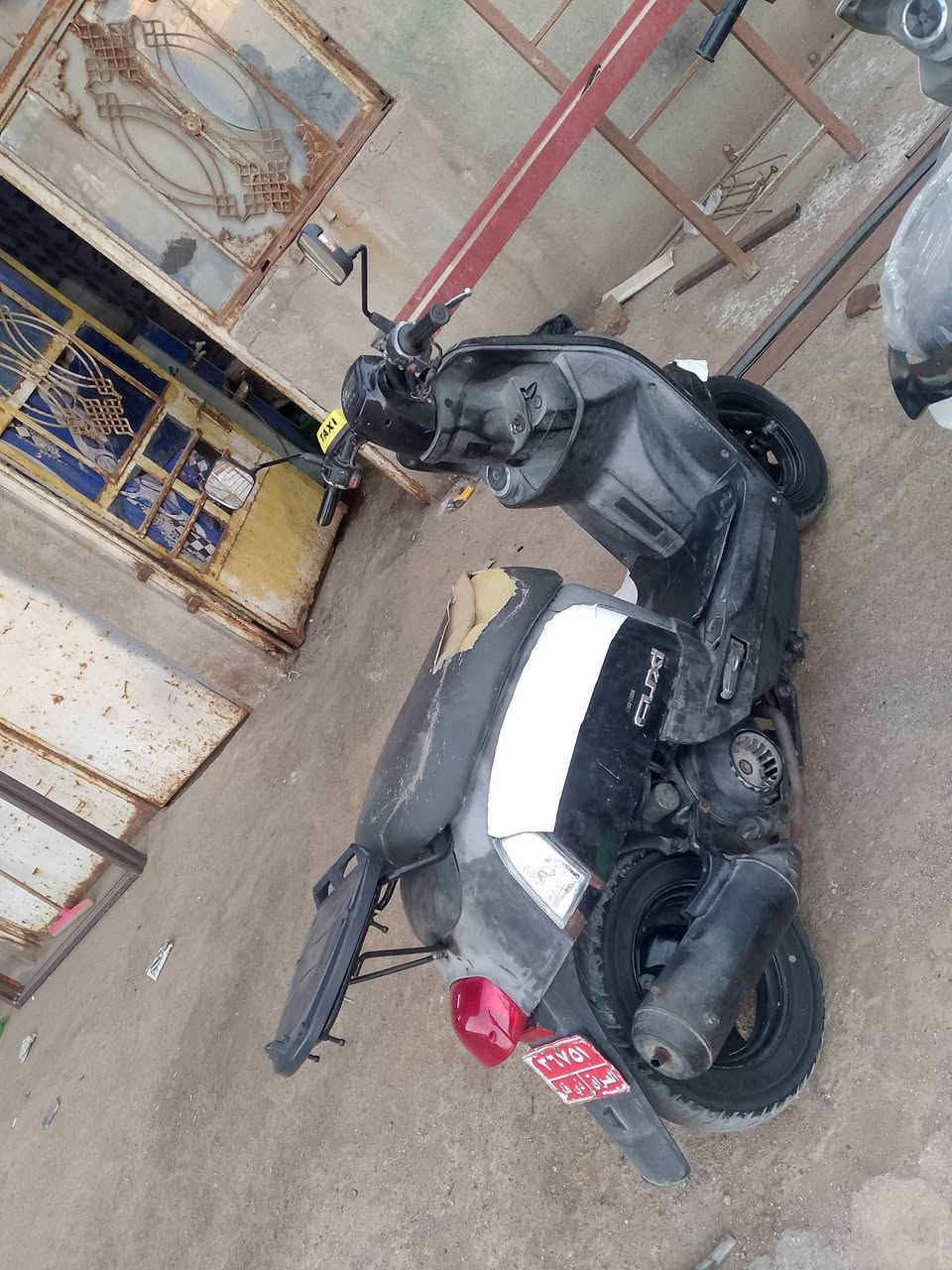 السلام عليكم دراجه بوليس للبيع نازل دراجه ما مفتوحه كهربائيات كلها شغاله دراجه نظيفه قفل اكسن دراجه لا تبخير ولا تنقيص دراجه 550 وبيها مجال مكاني حي البتول *********** قرب حي النصر
