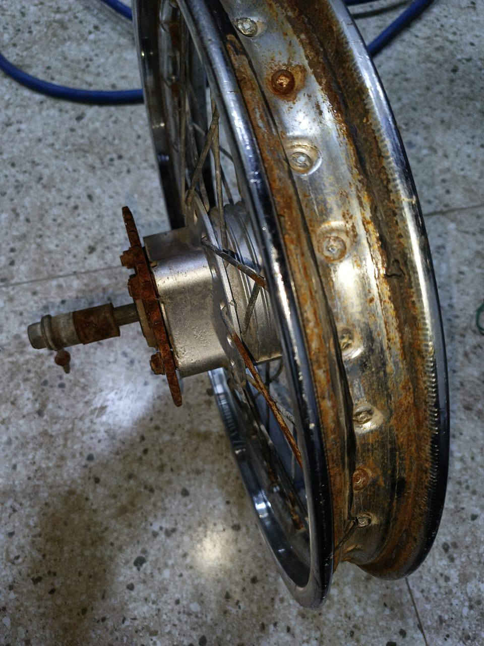 السلام عليكم غراض دراجه للبيع
ويل ورا سعره 20جاهز و جديد 
ويل كدام كامل ب25
دبلات خلفيه ب 15
كتف شحن + عقل جدد ب5
ركبه نضيفه ب 8
بطيخات ويل وره و كدام   نضيفات عدد3
تانكي بيه زرف صغير كلش لون احمر ب 4
كشن ب 4 
بدالات نضيفات وياهن قمجي بانزين ويده بانزين ب 5
قاعدة دبلات اماميه 3
سله ب8
قبق كور ب5
قبق كلجات ب5
درع +بليته رقم 66 ب5
الي يريدهن كلهن يراسلني خاص و بالخدمه و الي يريد قسم هم يراسلني و يدلل و هذا رقمي ***********
