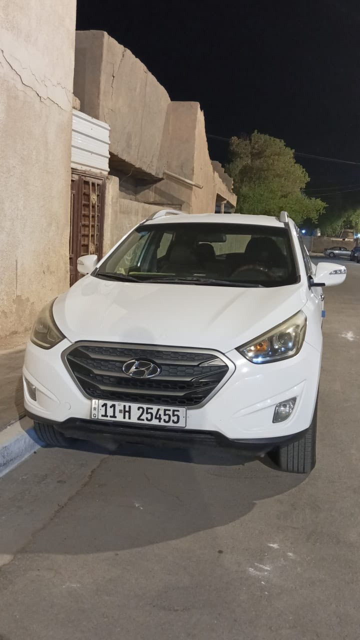 توسان ابيض خليجي رقم دولي
بارد بالبنيد شبر وخط بالجنطة بدون صبغ السعر 164

‭0771 802 6463‬
