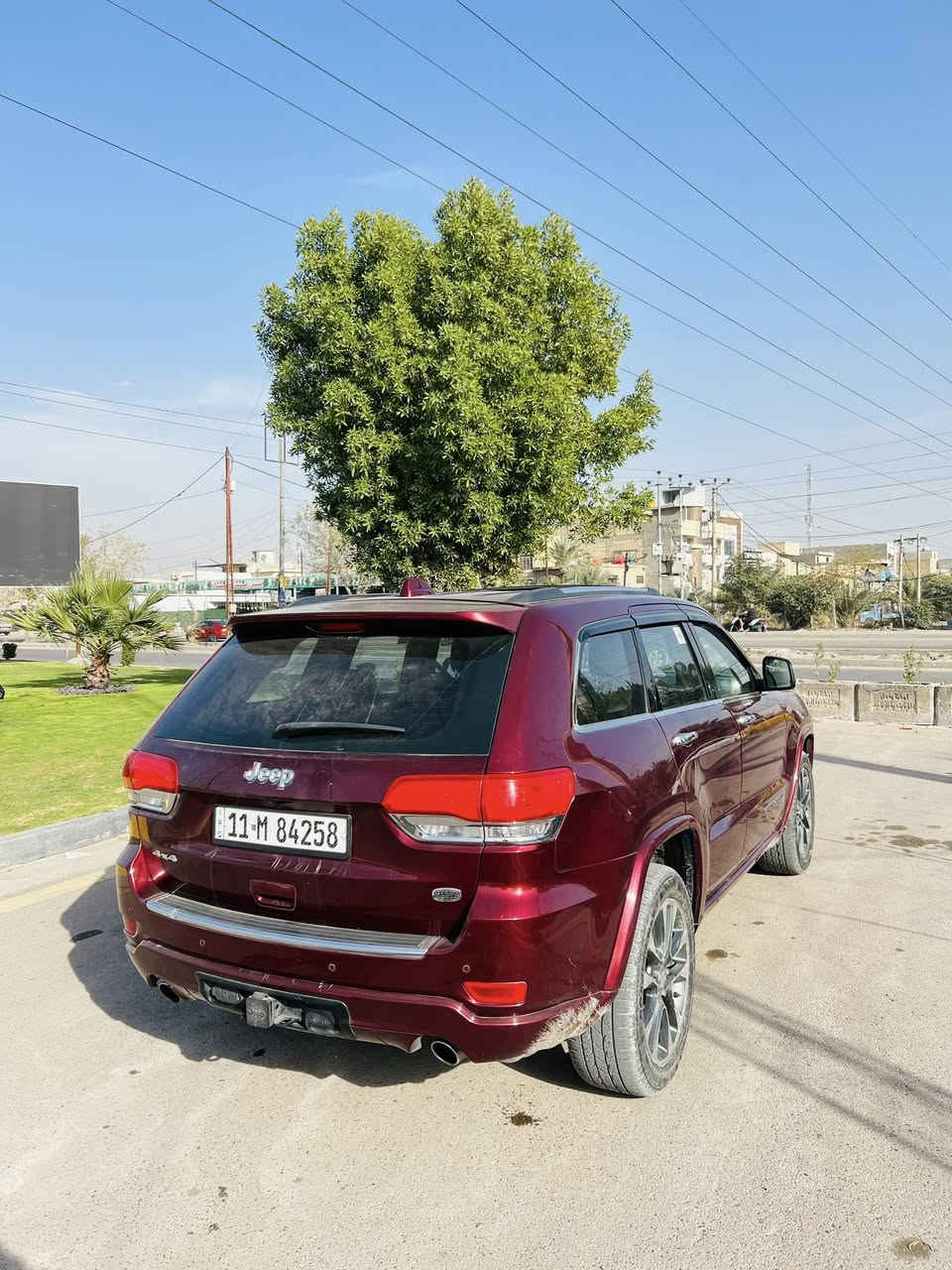 جيب كراند شيروكي 2017 اوفرلاند بدون جكات
لبيع حادث امريكا جاملغ امامي عكس السايق وبلعراق جاملغ خلفي رقم بغداد حره ماشيه 71 الف ميل

مواصفات 
بنوراما
حساس خلفي 
تو ويل 
كشنات اربعه هيتر كشنات امامي تبريد 
كشنات كهرباء 
اطفاء ذاتي عند ازدحام 
هيتر استيرن 
توقف ذاتي 
هيتر مري 
صندوك كهرباء 
دمام خلفي 
سياره  سعر 215وبيها مجال ***********
