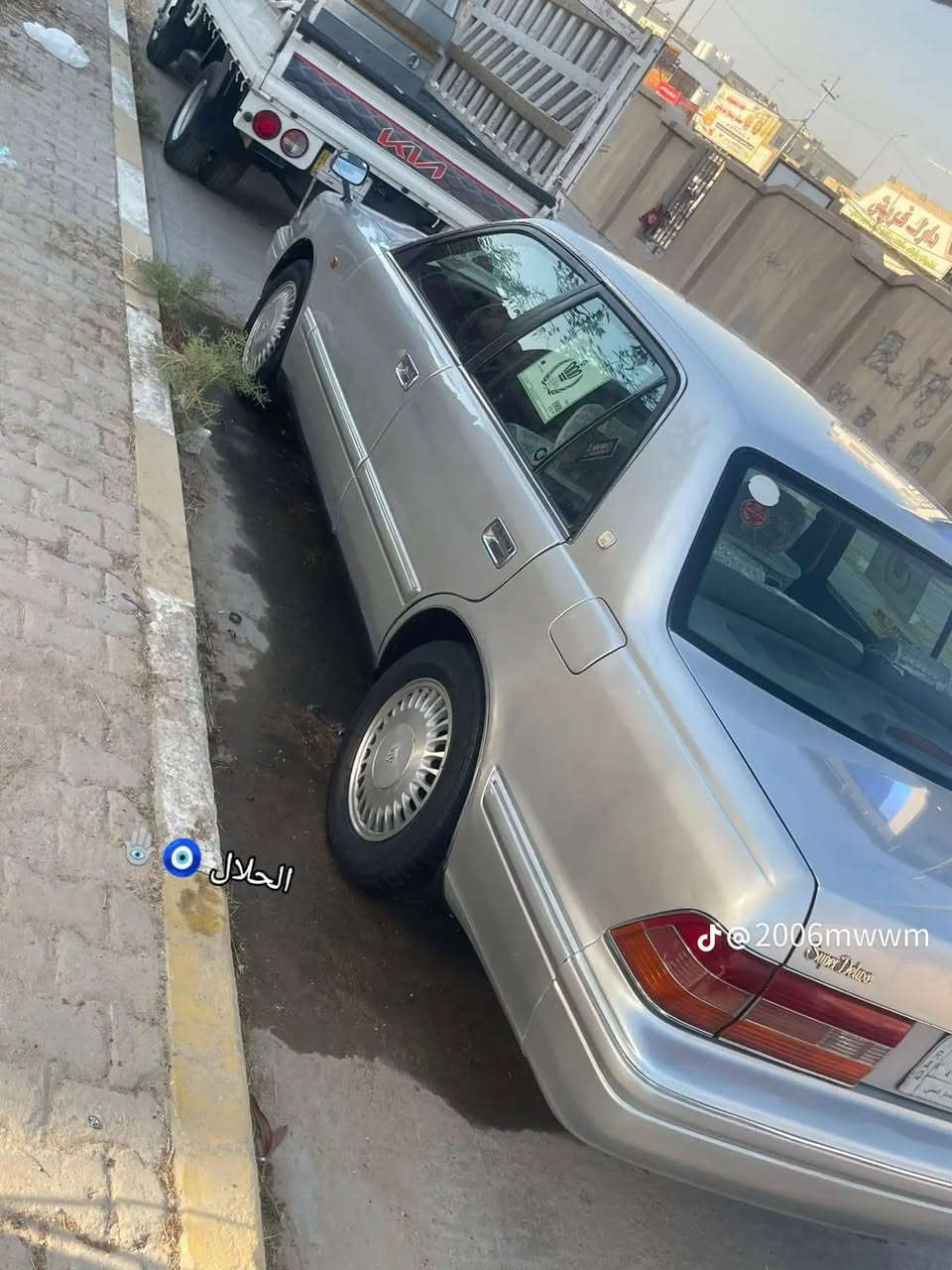 السلام عليكم راس ثور 2000 مدفوع كمرك رقم كركوك السعر 110وبيهه مجال لاتصال عل رقم مكلف بل نشر ***********
