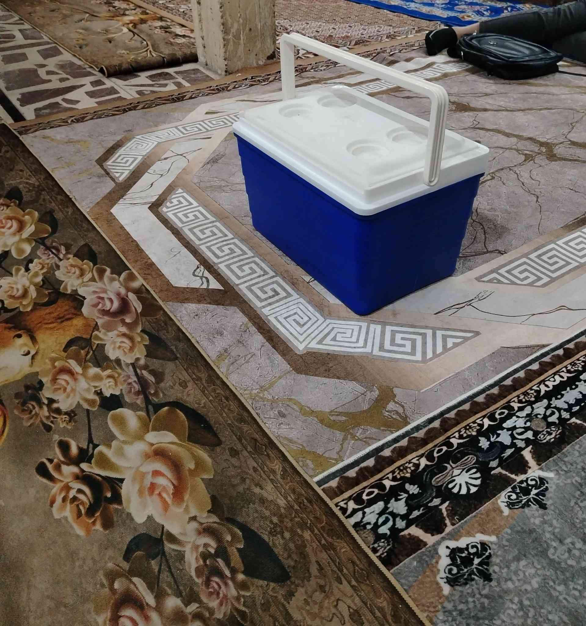 سلام عليكم ، سخان 50 لتر اصلي ايطالي سعرة ٧٥ الف + ترمز اصلي ب ٣٠ ألف للإستفسار راسلني او أتصل على هذا الرقم *********** ملاحظة الترمز غير مستخدم
