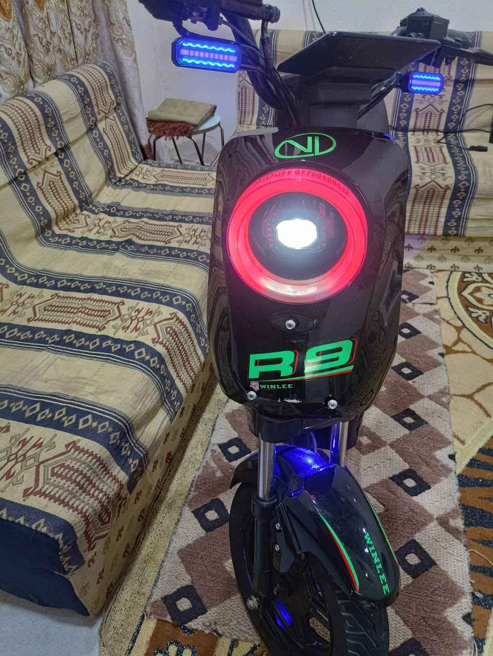 السلام عليكم دراجهR9نضيفه مكفوله كفاله عامه مديل2025صارله25يوم من ماخذه من وكاله سرعته99عنوان قبله حي الجامعه السعر450وبيه مجال الاستفسار على رقم واتساب***********
