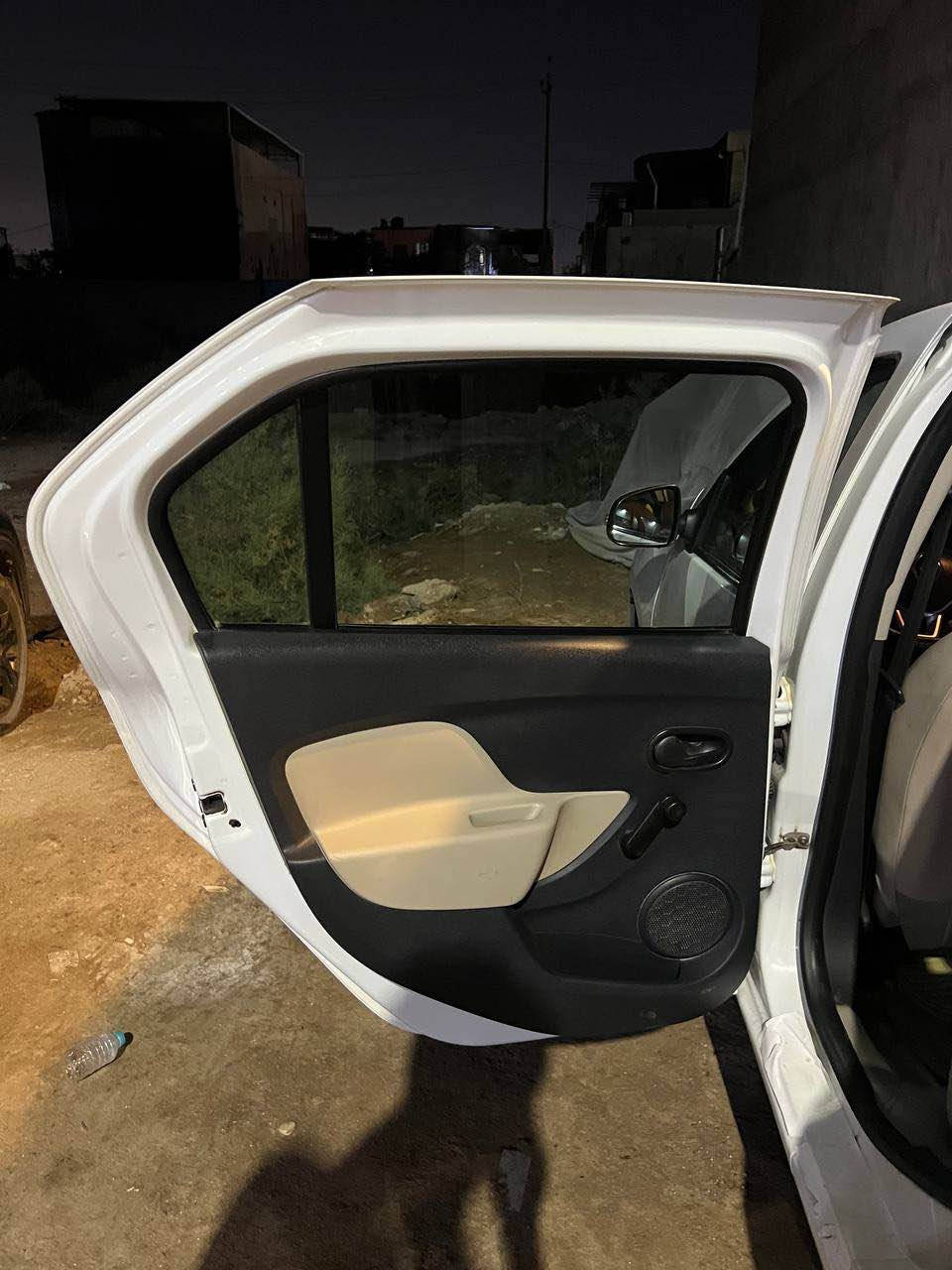 السلام عليكم رينو سمبل 2019 خليجي

اول شي هاي قطعه نادره كلش نظيفه  

ثانيا ماشيه 71 حقيقي سياره نظافته احله من صور 

كفاله كير ومحرك 

مكفوله سياره  بيها بس جاملق صبغ جماليه 

وبارد خفيف جدا بلاجاملق ثاني كلش خفيف 

انت تجي وتشوف نظافه 

حداداه وتبريد لا تسولف بالكارتون 

مكاني البصره ورقم بصره والتحويل ثاني يوم وتتدللون 

لحد يكسر بالسعر لان سعرها مناسب جدا 

هاي كل تفاصيل  سياره اقرأهن وتعال كبل للبيت 

اخذها وروح 

للعلم ما ناقصها شي بس تخلي بانزين وتمشي 

السعر جوه سوك  جدا جدا  جدا 

 مناسب وبالعافيه على ياخذها 

الرقم *********** البصرة, العراق
