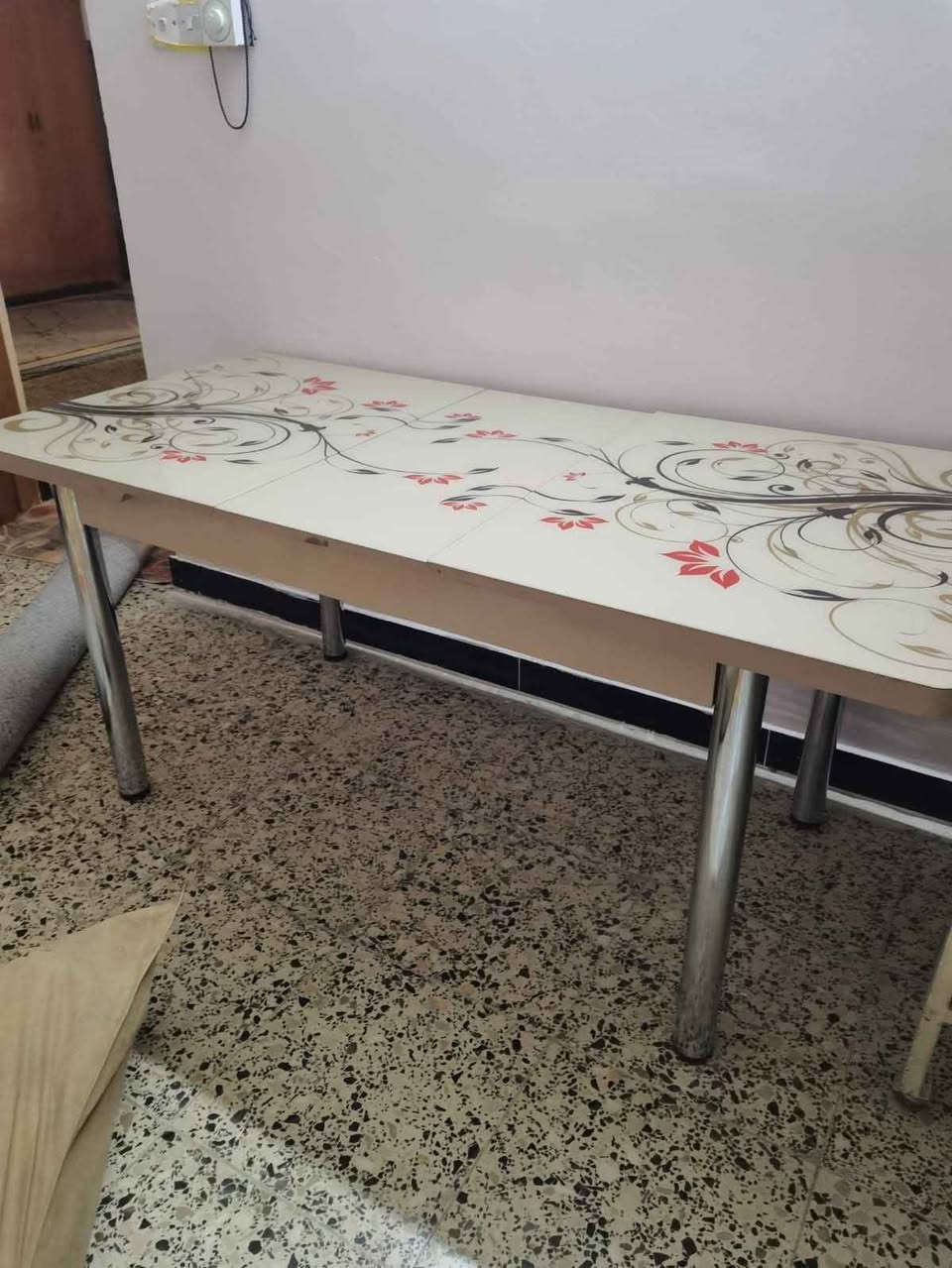 كنتور تركي بحالة جيدة 
ميز بلازما تركي 
ميز طعام  بدون كراسي بغداد, العراق


**إذا كنت صاحب هذا الإعلان وتريد حذفه لأي سبب، رجاءا أرسل رسالة إلى الدعم الفني**
