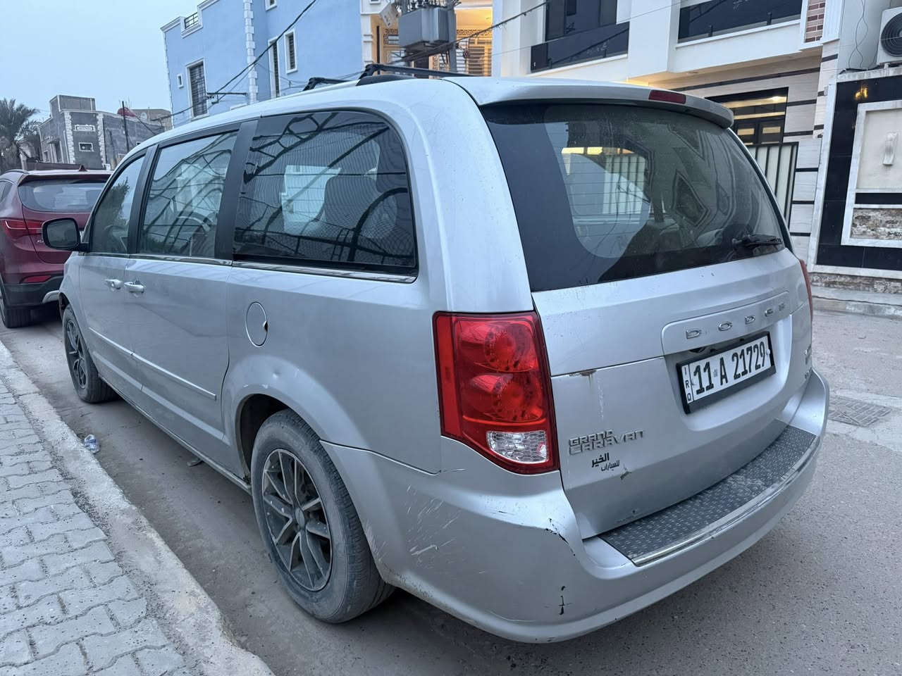 سلام عليكم ورحمة الله بركاته 
سياره للبيع دوج كرفان موديل ٢٠١١ 
رقم بغداد باسمي
وموجود صوره سونار
سعر ١٢٧ ورقه 
هايه رقمي ***********
