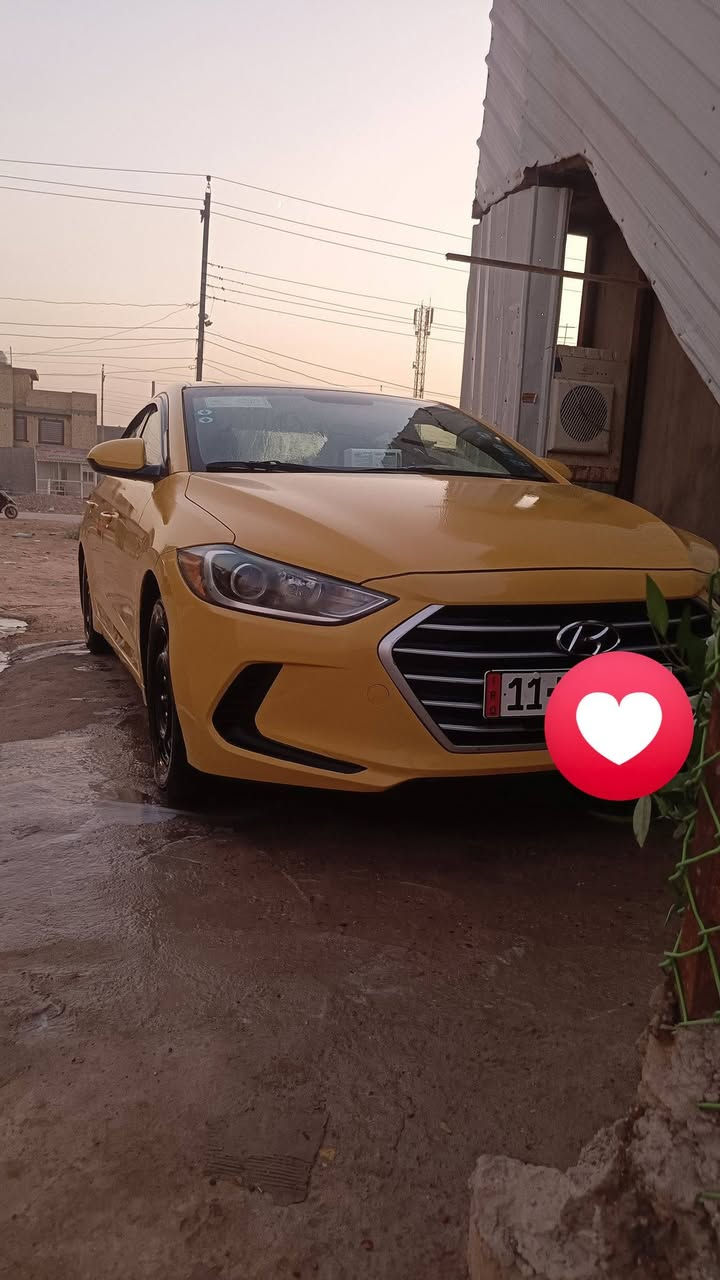 سلام عليكم
النترا موديل /2018 / وارد أمريكي  منضومه غاز  تخم تاير 
كير محرك خير من الله مبدل كازكيت فقط  السياره بسمي 
مال جناي تعبان عليه  السعر  135 أو بيه مجال للشراي 
رقم الهاتف ***********
