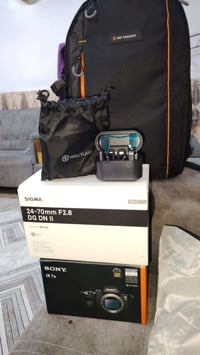 للبيع استخدام قليل جدا كاميرا sony a7iii  عدسه سيكما اصدار ثاني٢٤_٧٠ س...