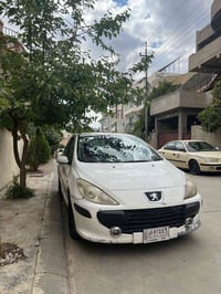 بيجو فرنسي • اوتوماتيك • ٣٨٠٠٠ كم