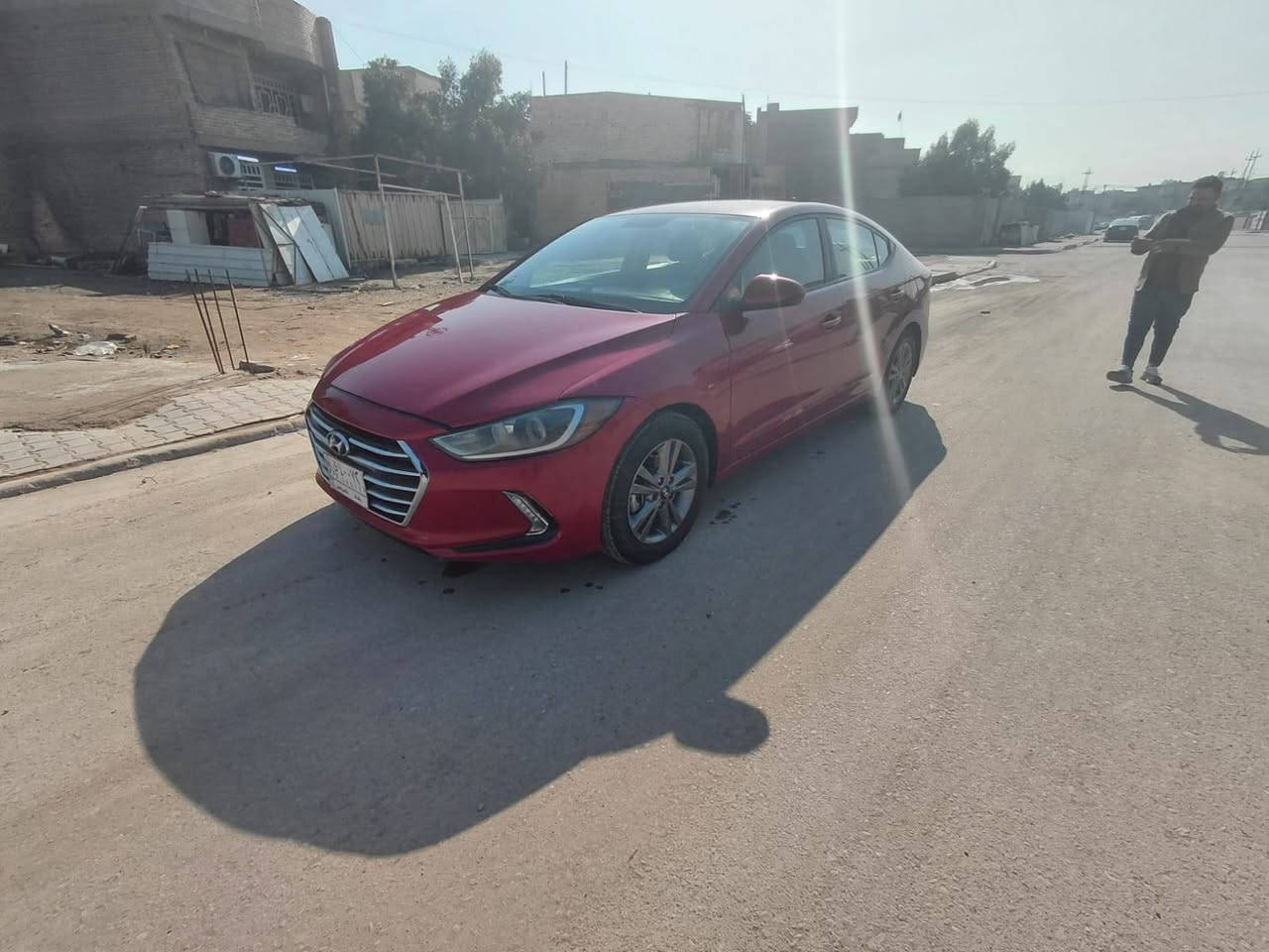 سلام عليكم عندي الانتره موديل 2018وراد أمريكي أحدثها خشم البنيد والجاملغ وبيها هنا بل عراق طخه بين الباب وجاملغ الخلفي عكس السائق الخلفي كير مكينه مكفولات مكينه 2000دوش كير ايتي تخم تاير صدر خلفي أمامي كله جديد تبريد شغال السياره ماشيه 127سياره جديدة وجاهزه مكان السياره بغداد السعر120وبيها مجال ***********
