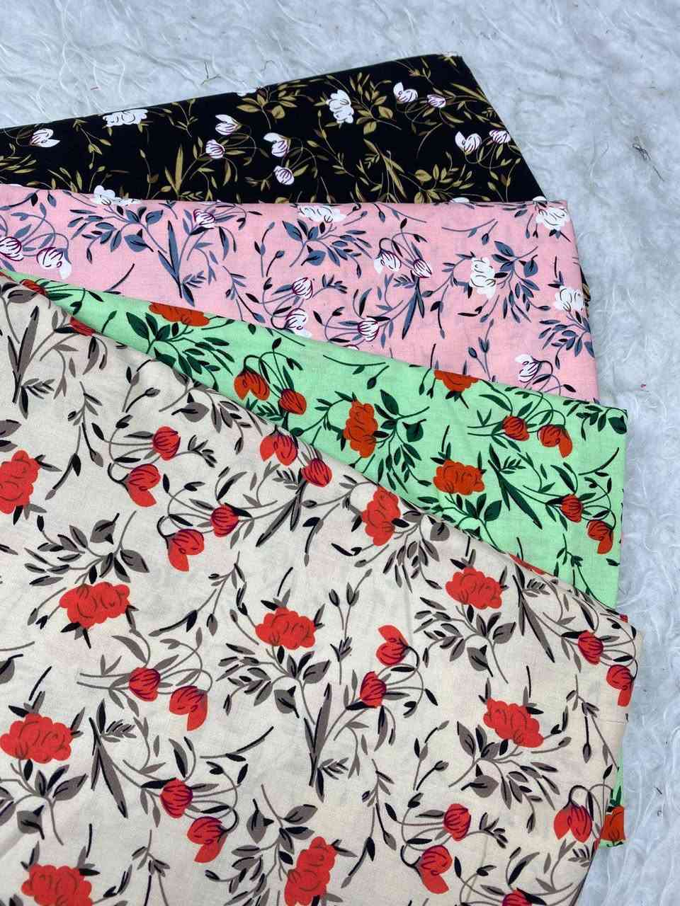 حبايب كشمير إيطالي قطني يجنن نقشات منوعه الوان جنن جمله ومفرد لدينا خدمة توصيل سريعة لكل محافظات العراق خلال 24 فقط للاستفسار واتساب ***********
