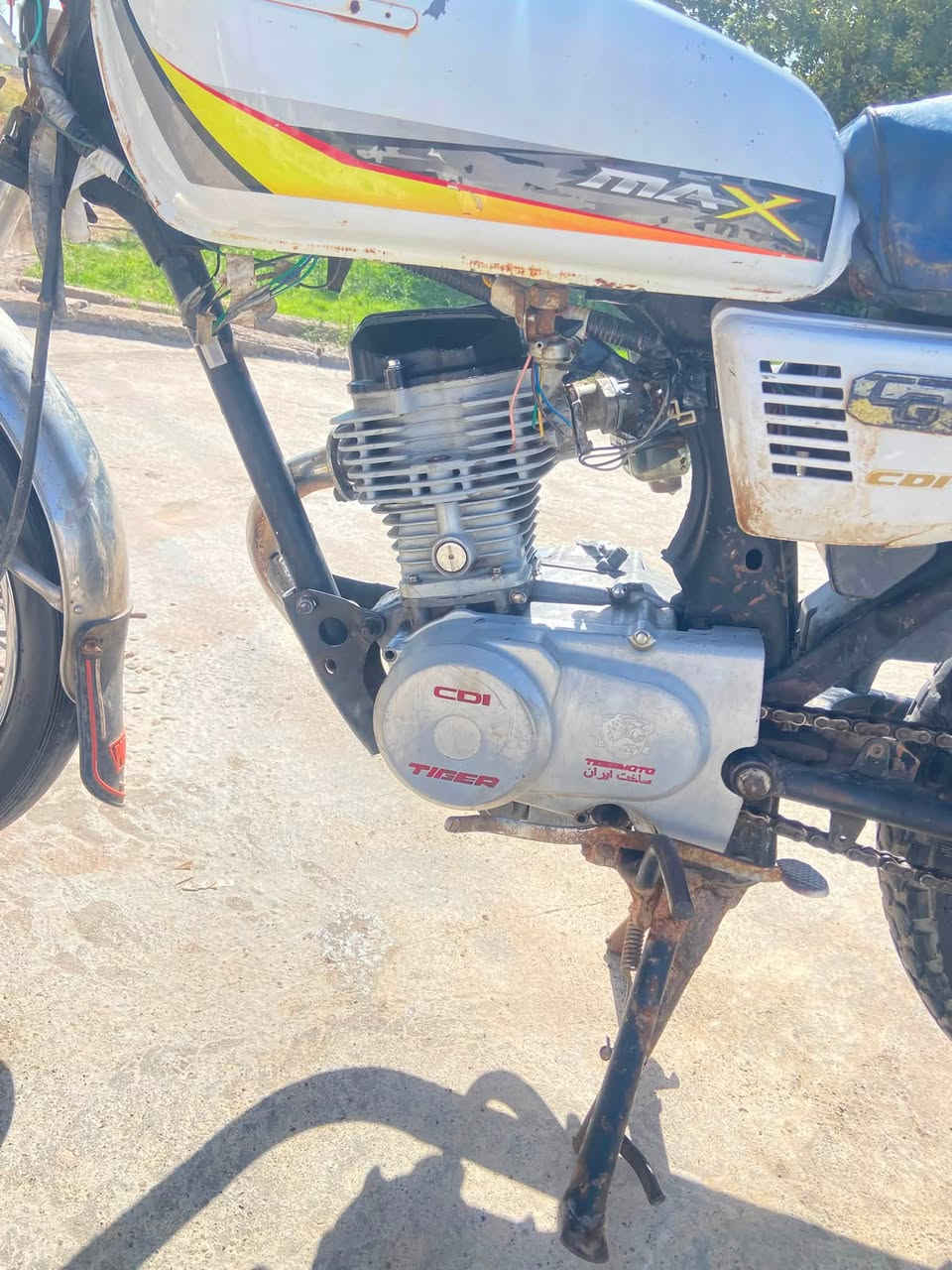فحم في فحم
ماطور انطيك ايا  مايشتغل.  تايكر 2020  محرك لونين 

مكان جنوب الموصل قاطع السبعاوين 
السعر 275 وبي مجال 

هـ***********
