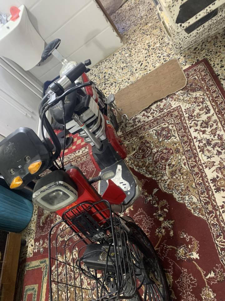 لبيع. دراجه شحن. حجم ٢٠  دراجه خير. من الله   عنواني بغداد  المنصور سعر ٢٣٠ وبيع. مجال رقمي ***********
