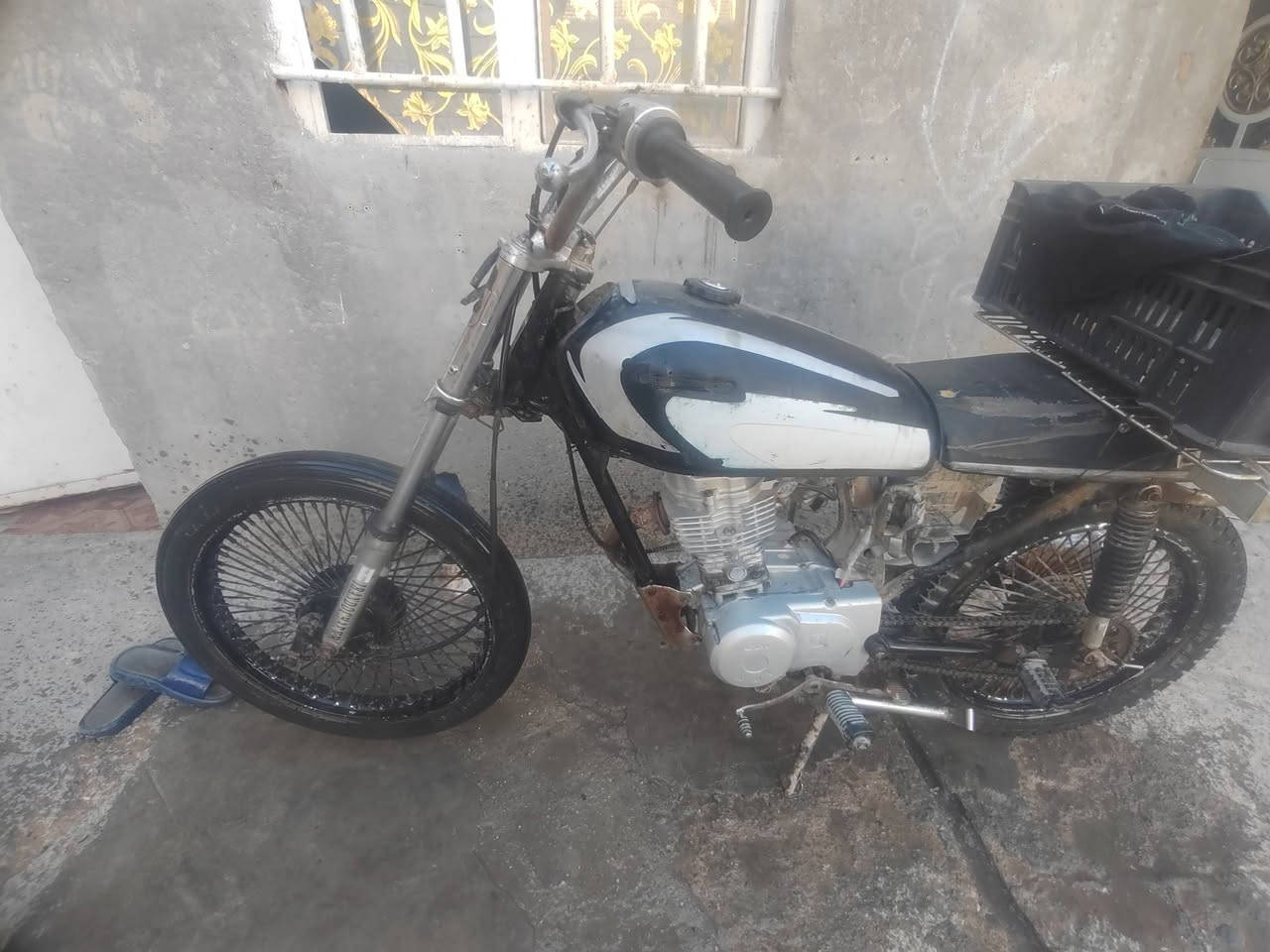 سلام عليكم دراجه نامه اصلي دراجه شله قويه محرك مكفول تواير جدد الوراق ضايعه عدي ابيعلك مكفول متواجد شريحه *********** سعر275
