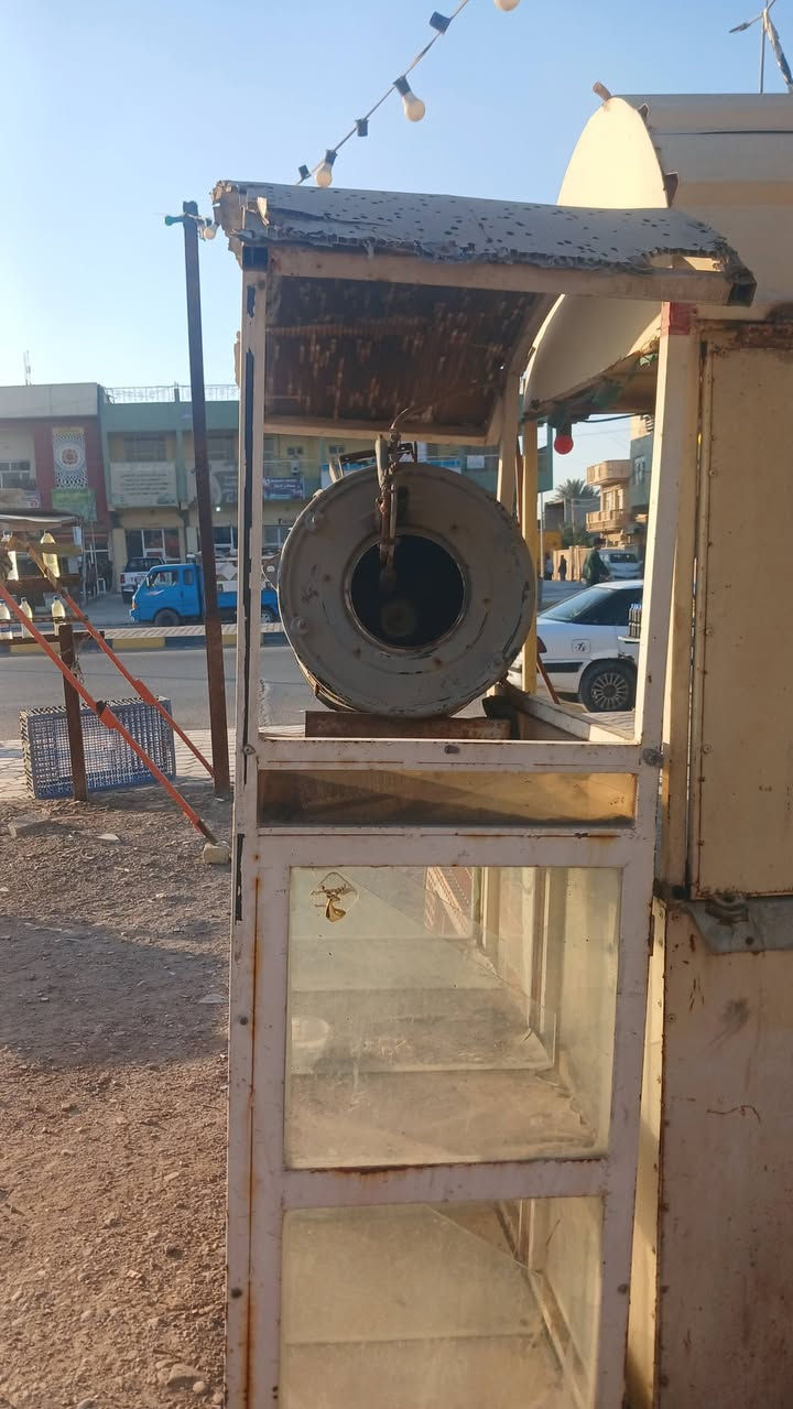 غراض مطعم للبيع
شوايه همبركر وفنكر وزنكر وقلايه حب وعربانه مال لبلبي وشرابت 
الرقم ***********
