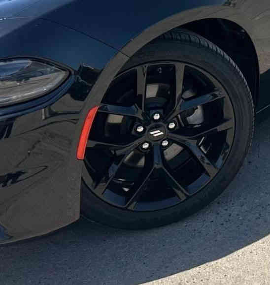 دوج جارجر SXT 
الموديل :2022
المحرك : 3600 .V6 .
العداد : ( 82.000mi)
الرقم : دهوك 
اللون : اسود
ويل 20
محرك كير واير بشرط مامفتوح 
سيارة كلين حيل نظيفة كلشي عل بلاد جديد 
سنوية هزة كلشي جديد مدفوع لـ
باسمي السنوية بشرط تحويل وغرامـة
سيارة مابيـها دينار مصرف كامل من كل نواحي البچم كبس بيها شبر يم فتحة البنزين .
السعر 248 وبي مجال 
مكاني الانبار الرمادي ***********.                  
‭0780 077 1995.                           .
