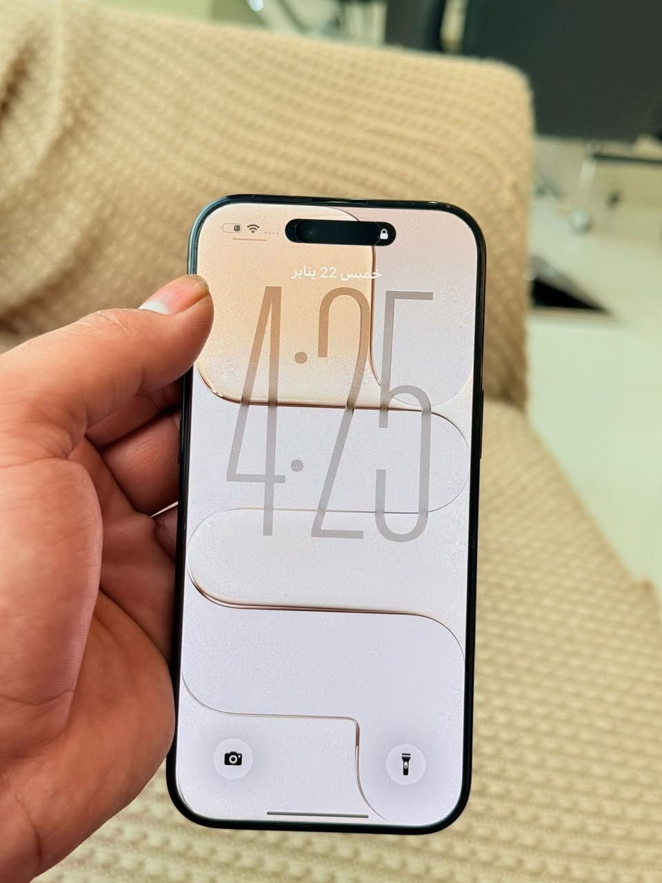 ايفون 17 اير بطاريه 100 مشحون 49 مرا ذاكره 256 ايسيم بيع بسعر 1250 او مراوس ب ايفون 16 برو ماكس تواصل ***********
