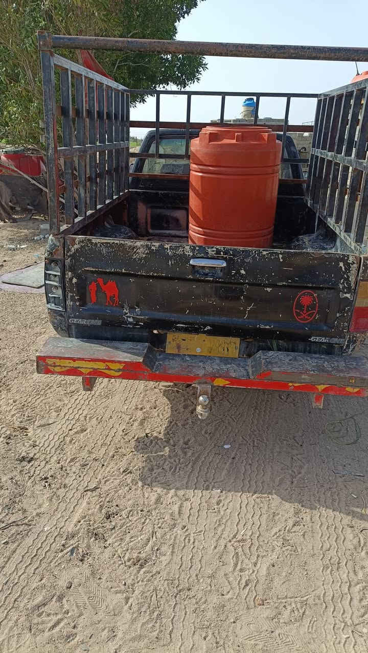 سلام عليكم بيكم للبيع موديل 94ترايك وين مايعجبك سياره جاهزه من كلشي تبريد وي السوج
رقم أصفر سنويه كارتونيه 
راعيه ماندله سعر 25وبيه مجال *********** العنوان نجف حيدريه خان النص
