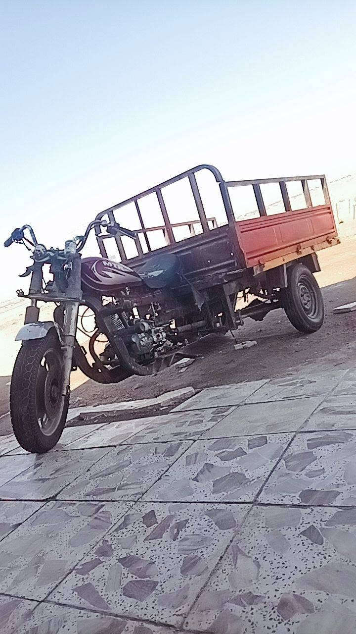 السلام عليكم للبيع سعرها بالعماره بالعماره 450 وبيها مجال***********
