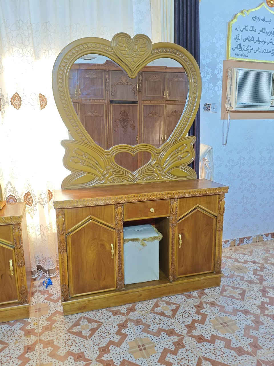 غرفه للبيع جديده  سعر مليون ٣٠٠


**إذا كنت صاحب هذا الإعلان وتريد حذفه لأي سبب، رجاءا أرسل رسالة إلى الدعم الفني**