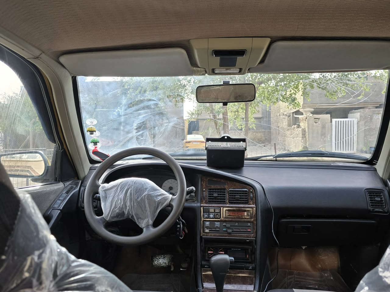 السلام عليكم بيجو بارص ٢٠١٥ رقم بغداد الماني سياره كير ومحرك كورلا تدفئة تبريد ثلج سياره جاهزه من كلشي تحويل ثاني يوم السعر ٣٤وبيها مجال ‭٠٧٧٣ ٣٧١ ٢٢٤٩‬
