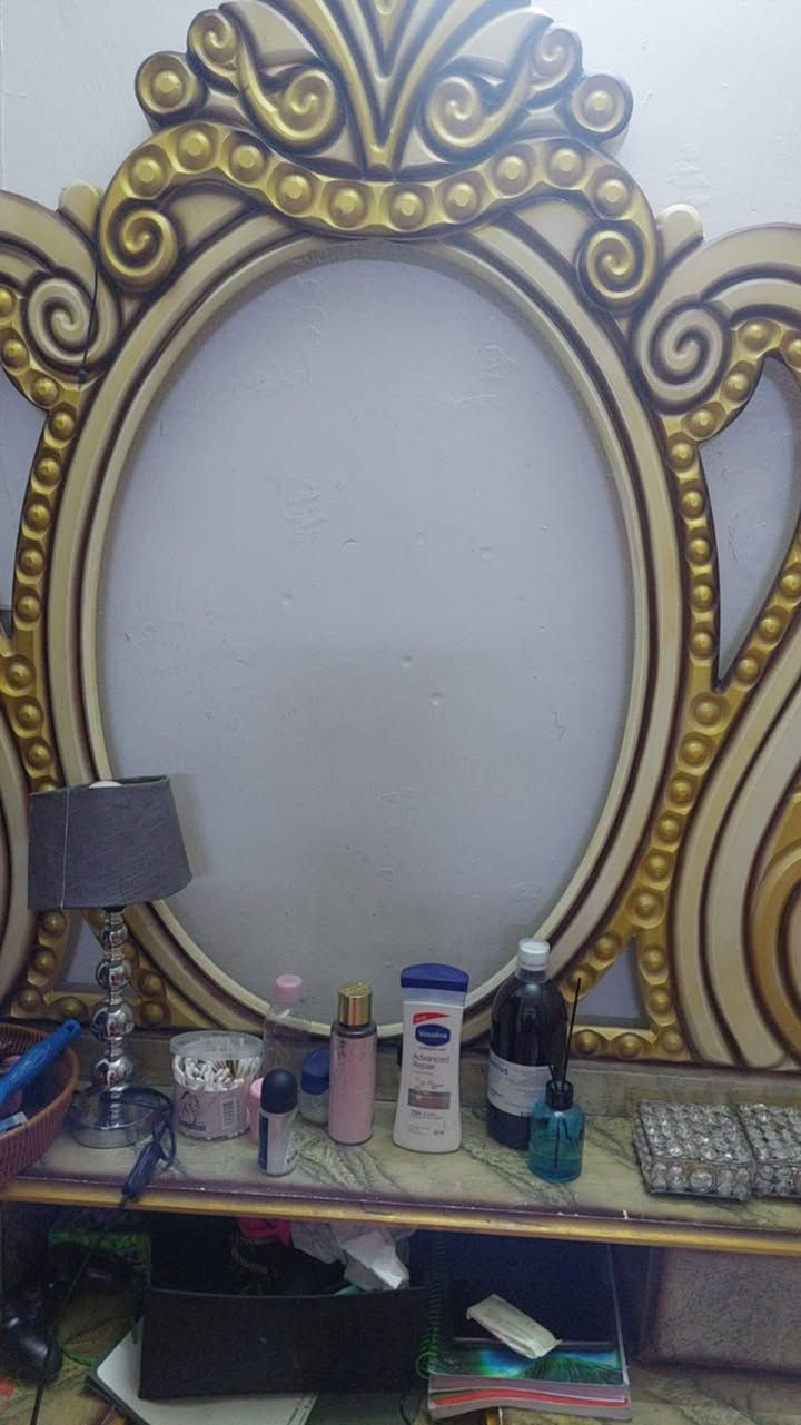 غرفة نوم 300 نقص جام الميز تواليت البلديات


**إذا كنت صاحب هذا الإعلان وتريد حذفه لأي سبب، رجاءا أرسل رسالة إلى الدعم الفني**