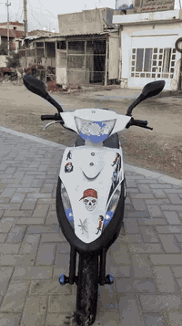 دراجه ماكس عدله 120 للبيع او مراوس بشحن حسب القناعه دراجه جاهزه من كلشي كهربائيات كلها شغاله  للاستفسار مراسله الصفحه او الاتصال علئ الارقامم
*********** واتساب
***********
