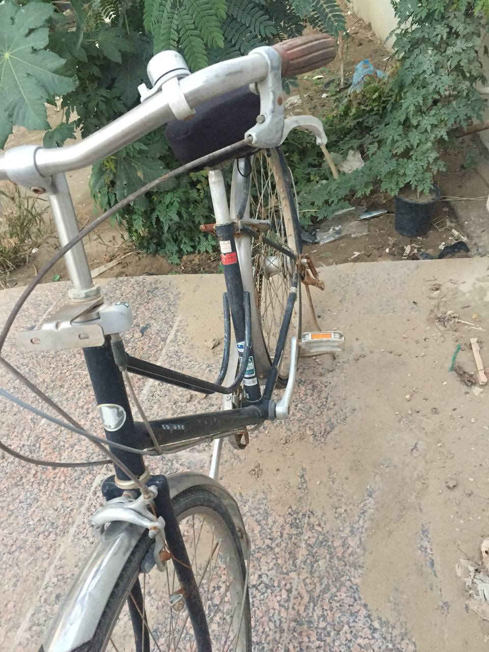 بايسكل للبيع السعر ٨٥ وبيه مجال +الرقم للتواص ***********
