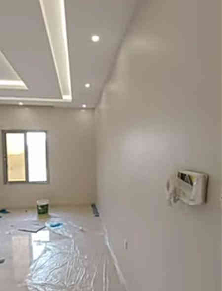 صبغ شبابيك وجهيات وجدران اسعار مناسبه تواصل ***********
