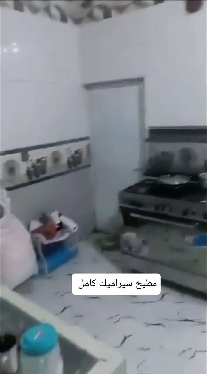 سلام عليكم 🌸

📍بيت في  حي الرباب ١٠٠متر 
بناء جديد طابو زراعي سند 25
 ....البيت بناء سراميك وبناء مرتب. 
♦ السعر  ٤٠ مليون. قابل لتفاوض ♦
[[وتساب***********]]
______________________
[[اتصل. ***********]]
