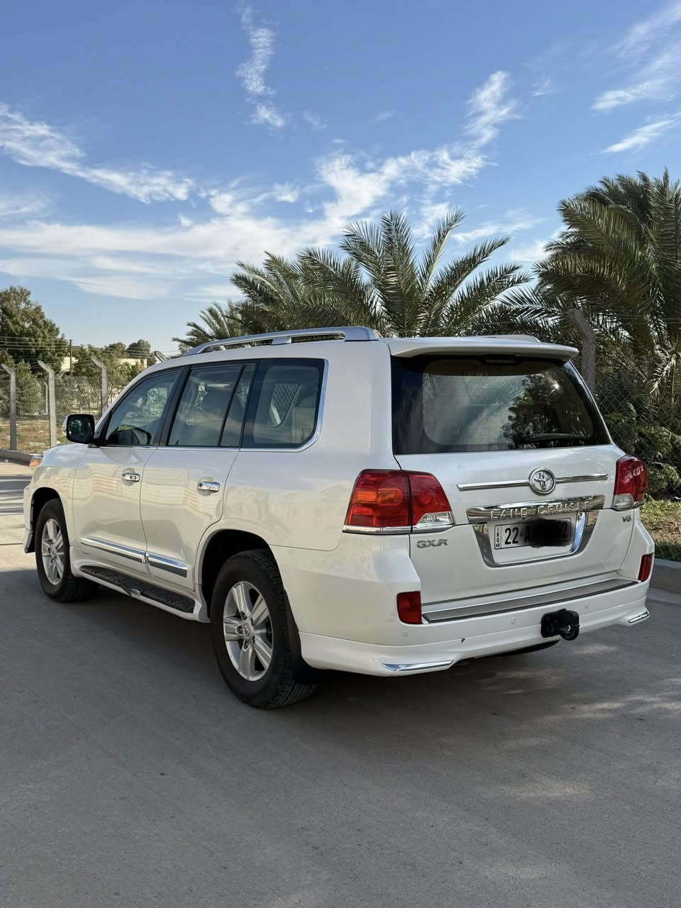 لاندكروز 2013 GXR بريم اصل
مري شفط ، تشغيل بعد ، داخل جلد بيجي
رقم اربيل الجديد بأسمي تحويل مباشر
هزة و رقم وسنوية جديد 
ماشية 130 الف كيلو حقيقي 
مكفولة كفالة عامة عدة رصعات بسيطة
مكاني بغداد 
375$ وبيها مجال بسيط
***********
