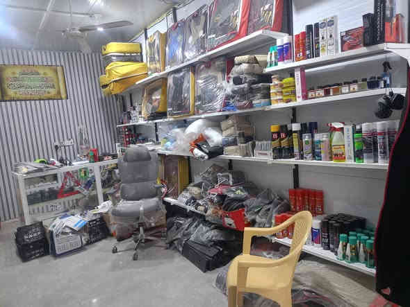 سلام عليكم محل كماليات سيارات للبيع مكانة ابولخصيب للستفساررقم ***********
