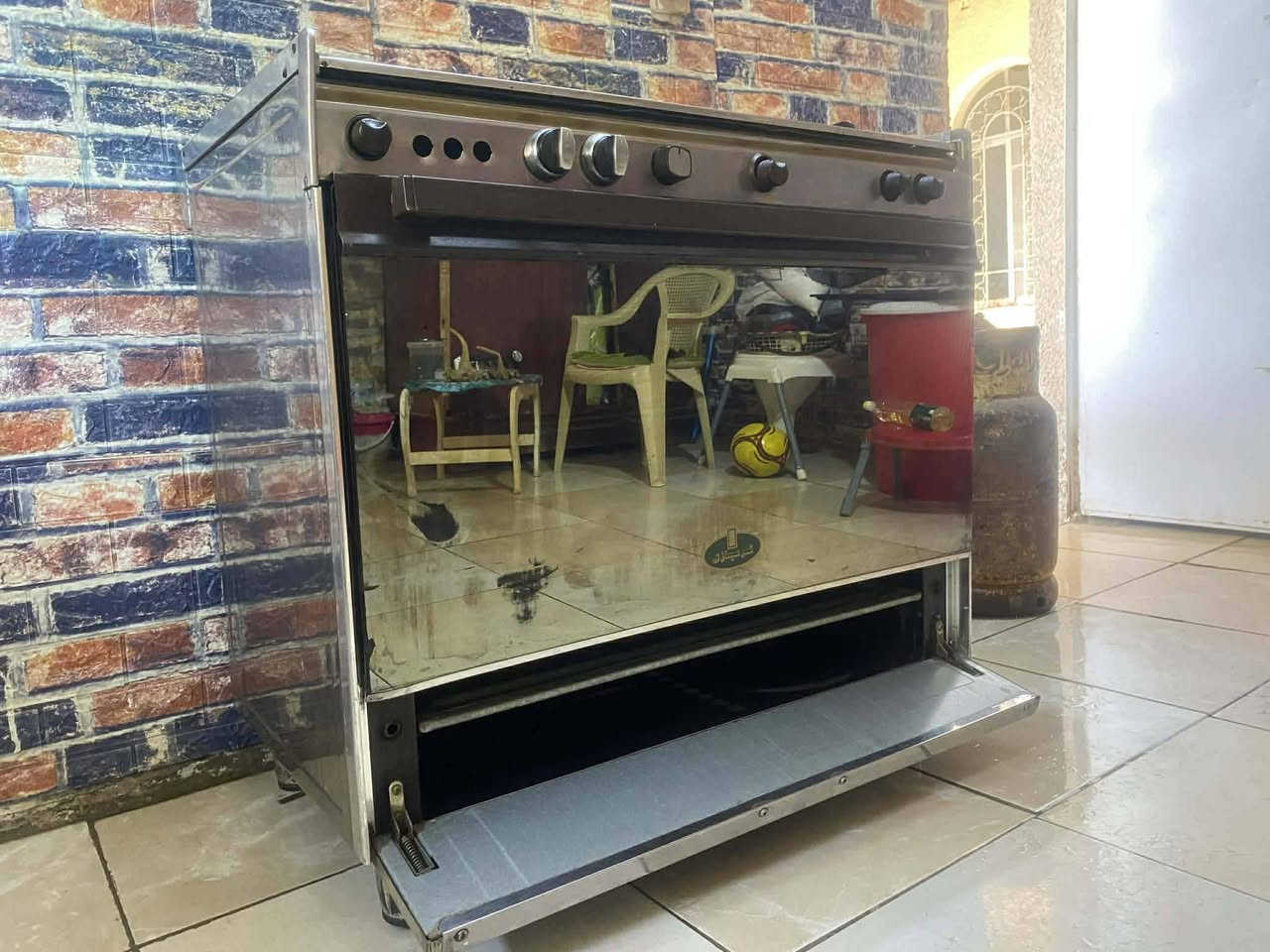 السلام عليكم طباخ كريازي باب اول مستخدم نقص الجامه الفوك فقط  ب150 وبي مجال مكاني الفلاحيه


**إذا كنت صاحب هذا الإعلان وتريد حذفه لأي سبب، رجاءا أرسل رسالة إلى الدعم الفني**