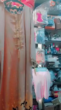 كوزمتك كلو كوين • حي البساتين • عطور لوريس