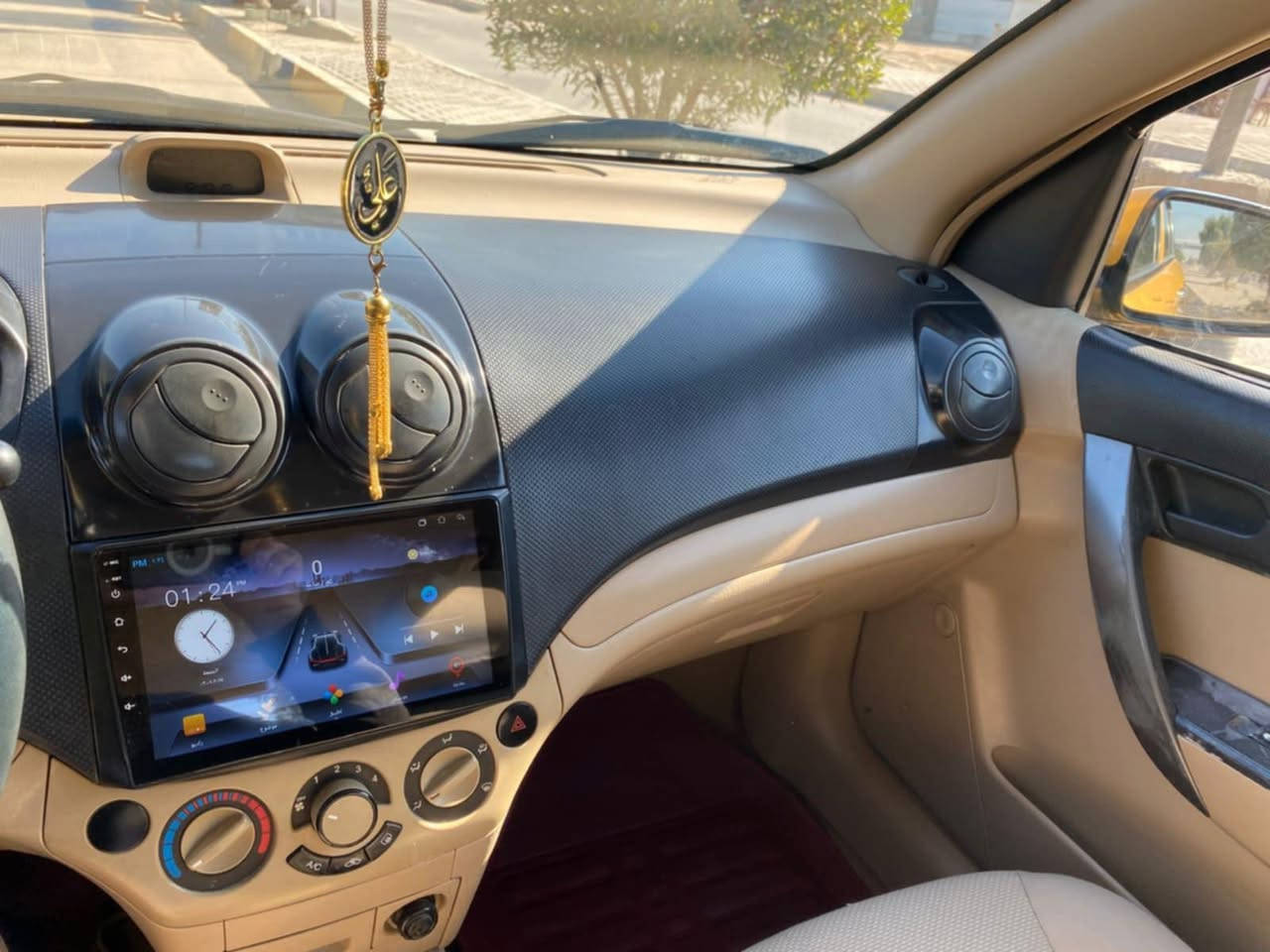 أفيو موديل٢٠١١ رقم كربلاء انگليزي موجودة بالحلة ناحية ابو غرق صبغ الشركة السعر٦٠ موبايل***********
